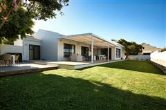 Ski boat trips in Langebaan