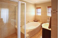 Ski boat trips in Langebaan