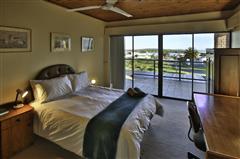 Ski boat trips in Langebaan