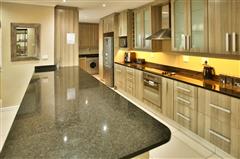 Ski boat trips in Langebaan